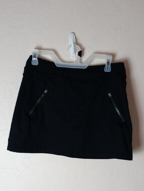 Athleta Women Black Performance Skort
